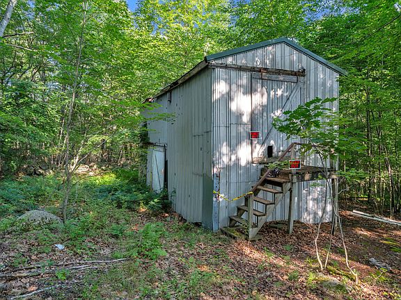 5th image of 599 Williams Road
