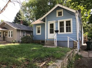 930 Hudson Ave, Iowa City, IA 52246