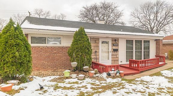 2nd image of 17926 Wildwood Ave