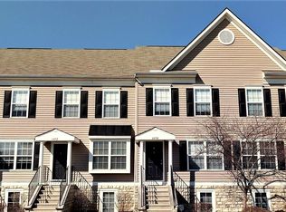 6494 Crab Apple Dr, Canal Winchester, OH 43110