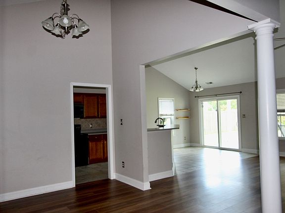 5th image of 109 Moonstone Ct