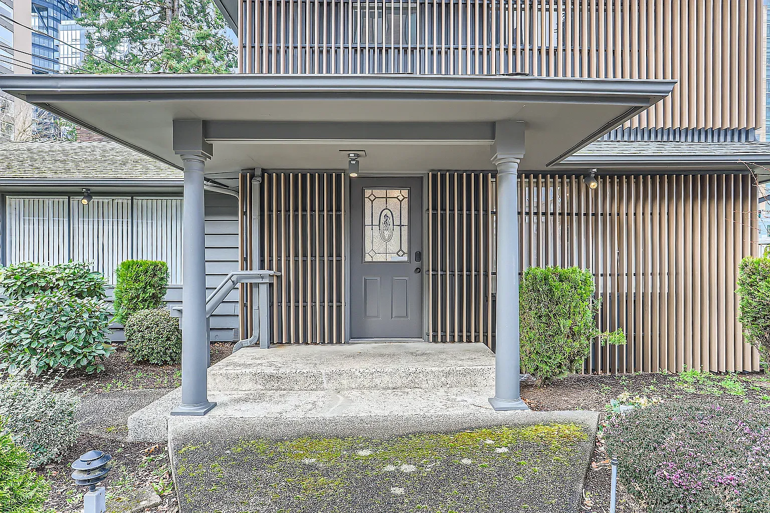 5 bed, 1.5 bath, 1970 sqft, $6,950 — Photo 3