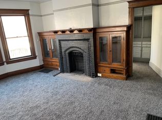 731 W 3rd St #1, Waterloo, IA 50701