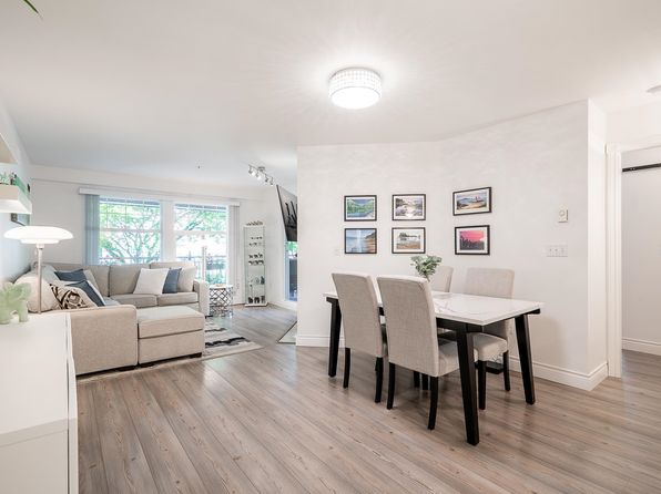 3075 Primrose Ln #202, Coquitlam, BC V3B 7S2