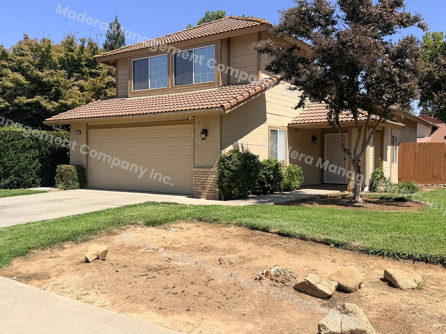 3 bed, 2.5 bath, 1328 sqft, $2,500 — Photo 2