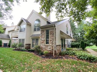 1010 Foxmeadow Dr, Royersford, PA 19468
