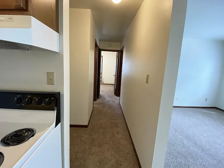 618 W 9th Ave — Photo 2