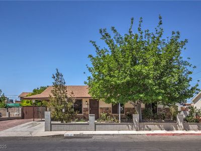 325 Ronald Ln, Las Vegas, NV, 89110