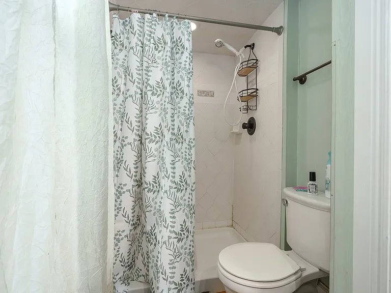 716 W Kalamazoo Ave — Photo 12