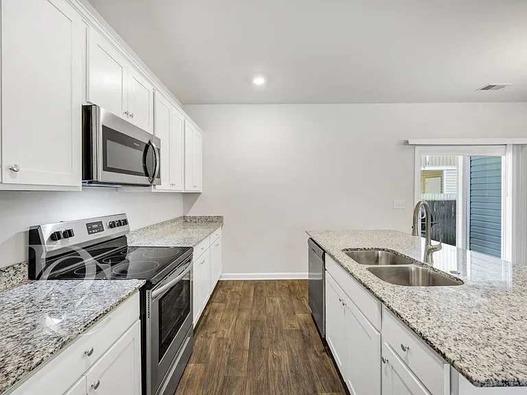 315 High Grove Way — Photo 12