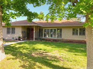 1127 Cedar Ave, Redlands, CA 92373