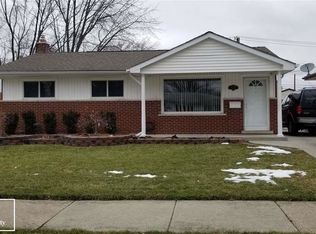 15267 Canberra St, Roseville, MI 48066