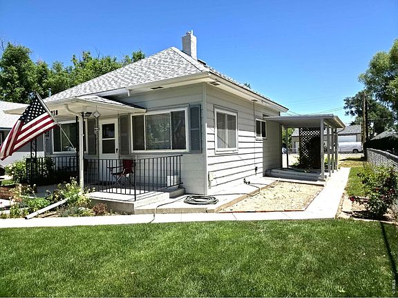 4th image of 218 Maple St