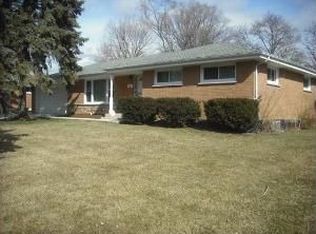 4201 Seeley Ave, Downers Grove, IL 60515