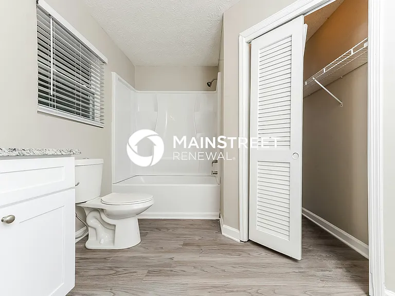 Primary Bathoom