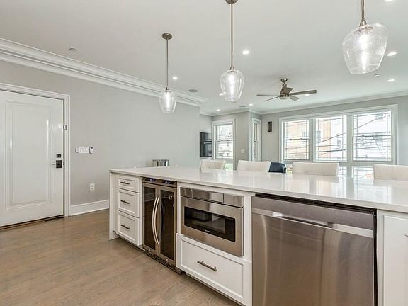 4th image of 43 Prospect St Unit 1