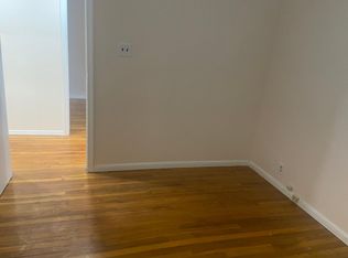 584 Terry Pl, Valley Stream, NY 11580