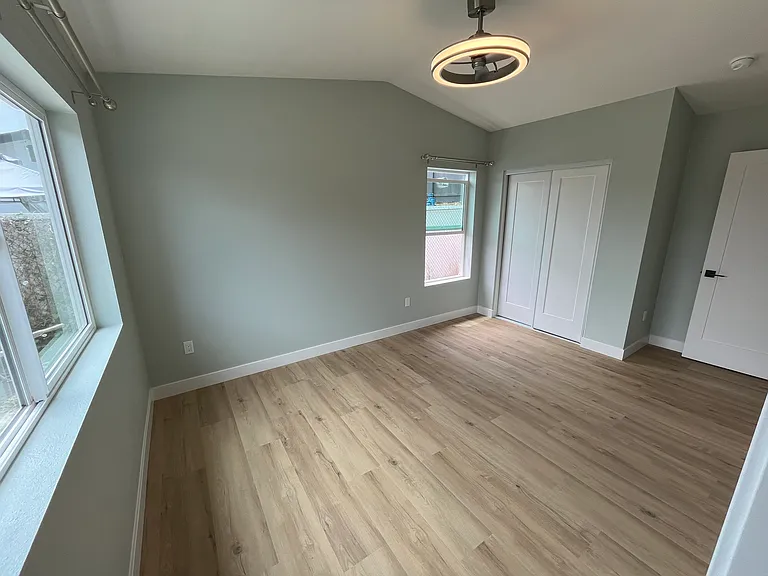 4545 Limerick Ave — Photo 6