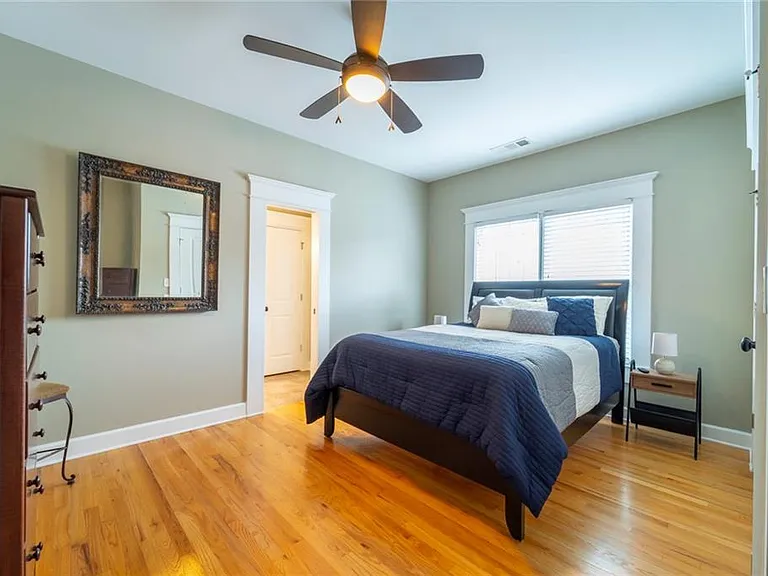 781 Greenwood Ave NE — Photo 38