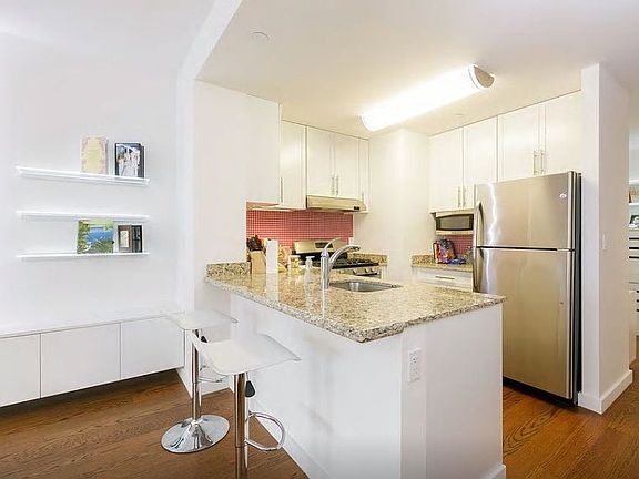 5th image of 40-26 College Point Blvd Unit 1510