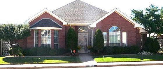 1st image of 4003 Kingsbury Dr