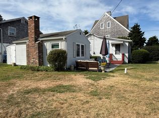 2 Reed Ave, Waterford, CT 06385