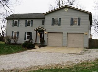 2712 Wannamaker Ln, Godfrey, IL 62035