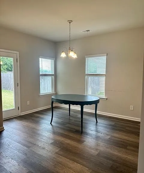 156 Amelia Dr — Photo 10