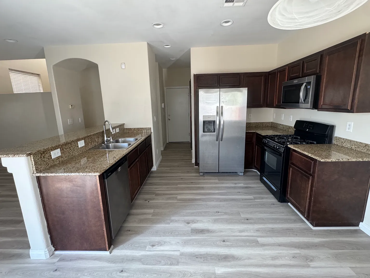 3 bed, 1509 sqft, $1,700 — Photo 4