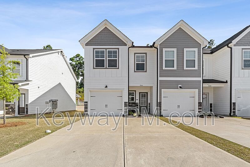 1st image of 1066 Linsmore Ave