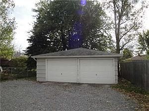3rd image of 3475 Walden Ave