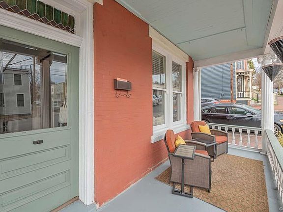 2nd image of 2124 E Marshall St