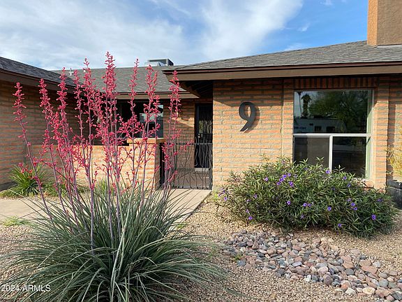 2nd image of 9 E Aster Drive