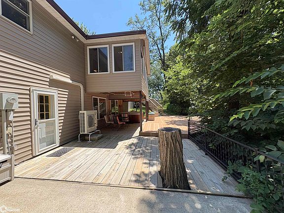 5th image of 2028 Golfview Cir