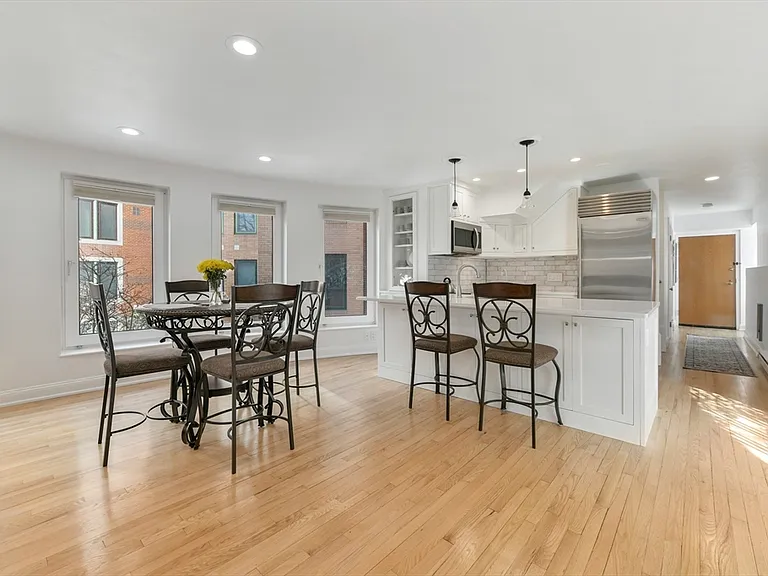 492 Beacon St #82 — Photo 4