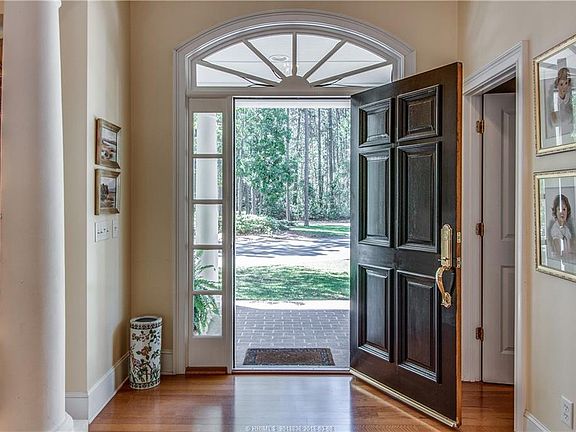 4th image of 29 Oglethorpe Ln #0