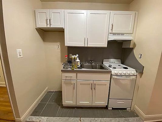 5th image of 143-23 Barclay Ave #F1
