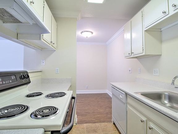 3rd image of 1850 Pruneridge Ave APT 9