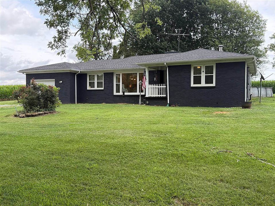 1st image of 1576 Lake Springs Rd
