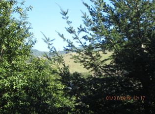 437 Redwood Rd, Whitethorn, CA 95589