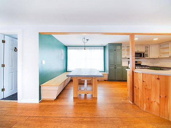 4th image of 438 Marshall Road