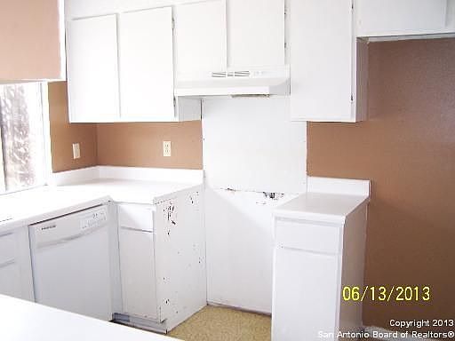 2nd image of 7101 Swinford