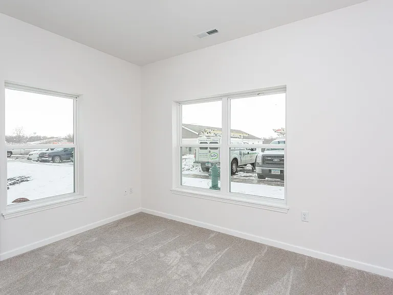 Hidden Creek Apartments — Photo 16