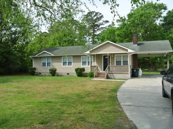 2516 E Forest Dr, Newport, NC 28570