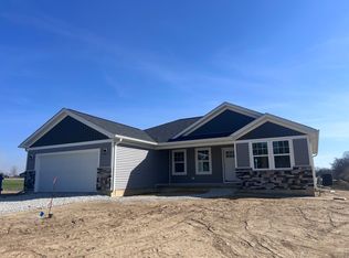 366 N 2959th Rd, La Salle, IL 61301
