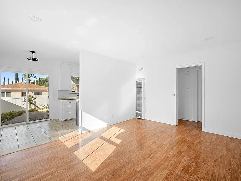 10230 Silverton Ave — Photo 8