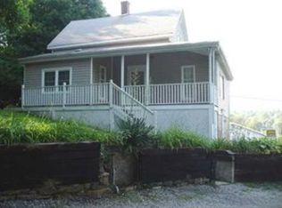 111 Hill St, Imperial, PA