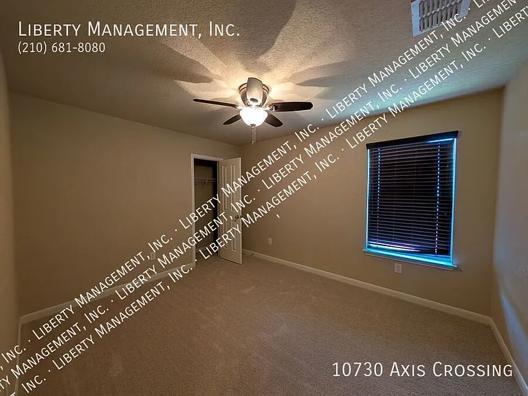 10730 Axis Xing — Photo 23