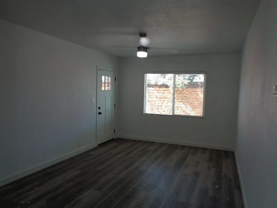 1615 W Osborn Rd