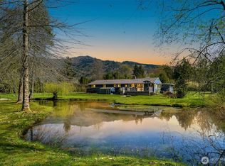 215 Shallow Shore Rd, Bellingham, WA 98229